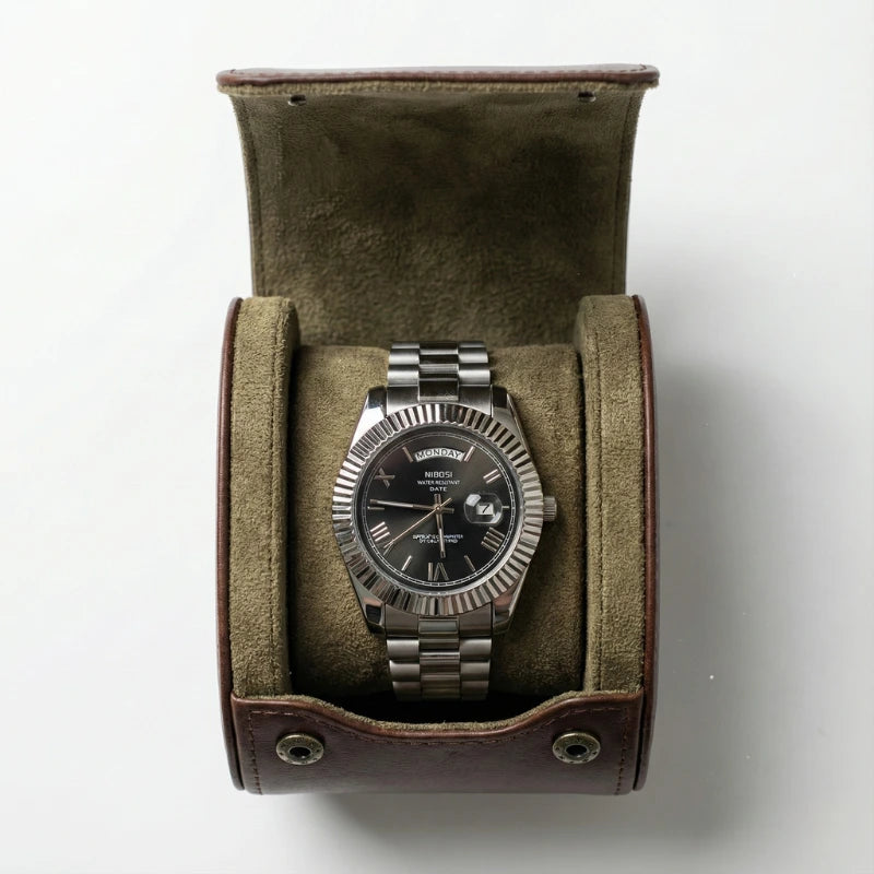 Fabricantti relogio masculino mostrador preto numerais romanos luneta canelada bracelete aco inox dentro porta-relogios couro marrom interior camurca verde